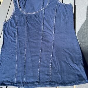 IDYLLWIND tank top, size XL women’s, navy, stitching accent, figure flattering